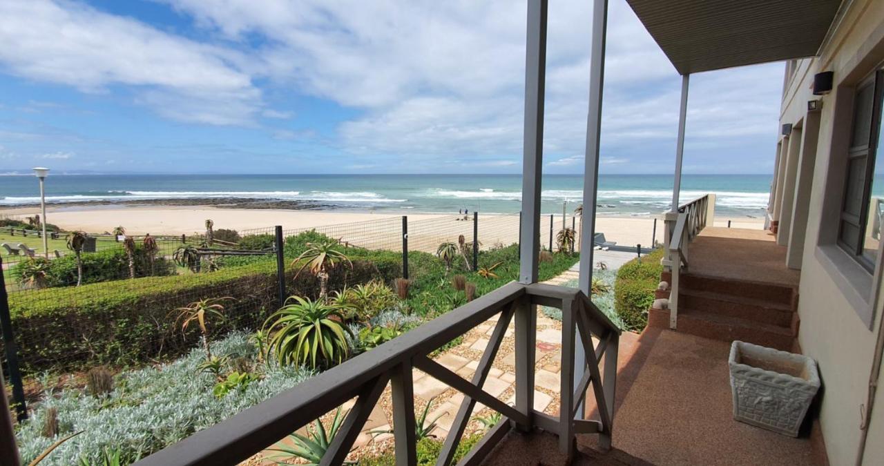 On The Beach Guesthouse Jeffreys Bay Ngoại thất bức ảnh