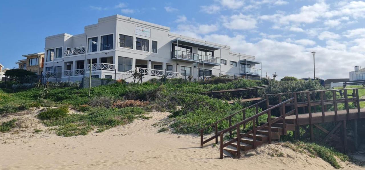 On The Beach Guesthouse Jeffreys Bay Ngoại thất bức ảnh