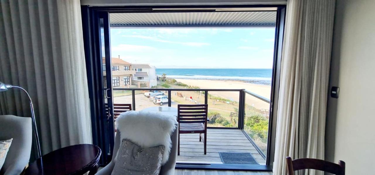 On The Beach Guesthouse Jeffreys Bay Ngoại thất bức ảnh