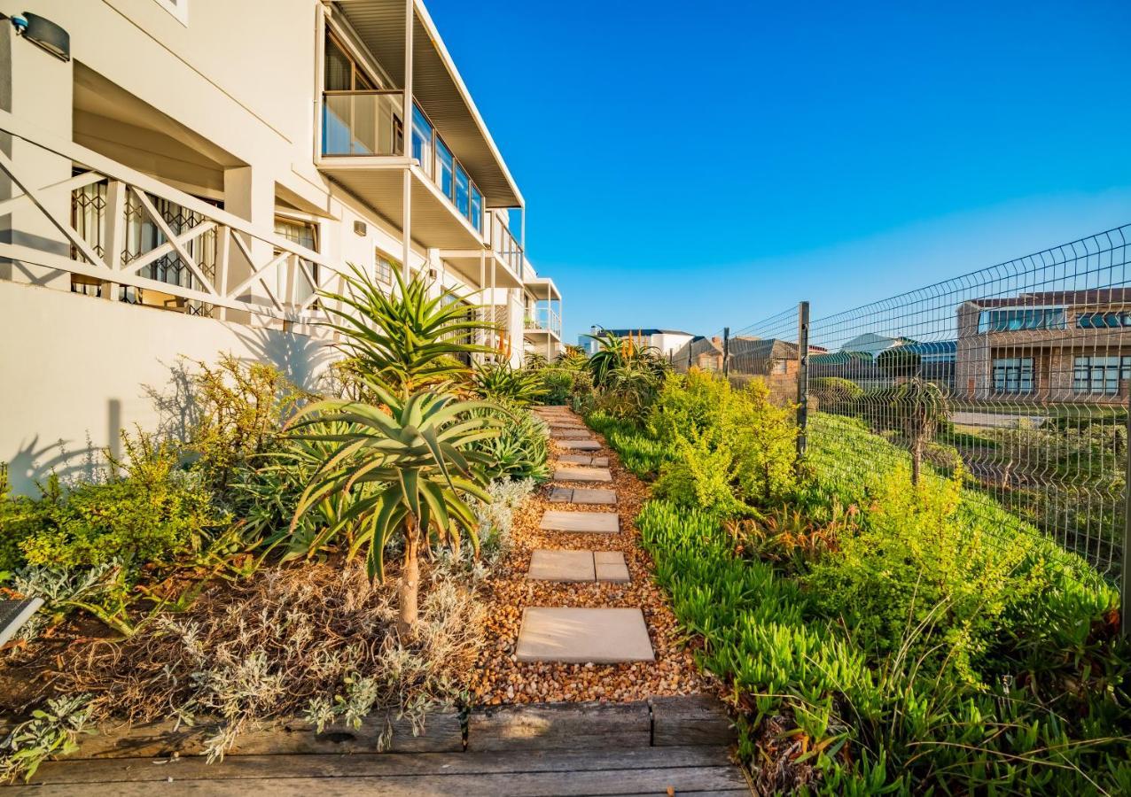 On The Beach Guesthouse Jeffreys Bay Ngoại thất bức ảnh