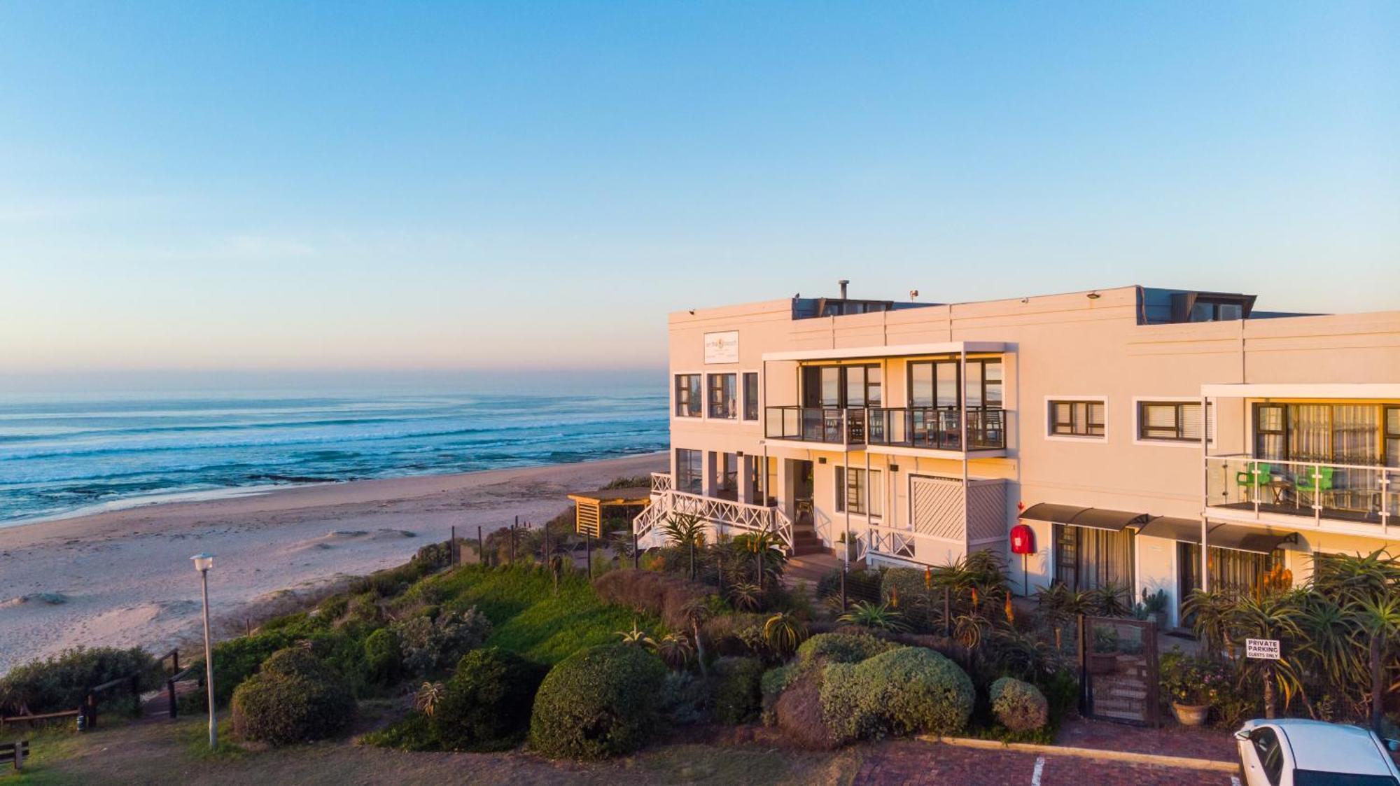 On The Beach Guesthouse Jeffreys Bay Ngoại thất bức ảnh