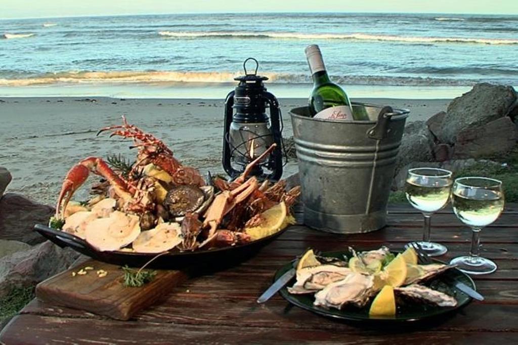 On The Beach Guesthouse Jeffreys Bay Ngoại thất bức ảnh